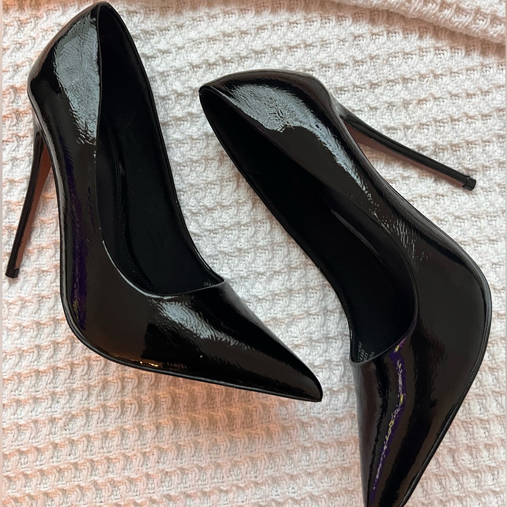 Black Pointed Toe Stiletto Heels